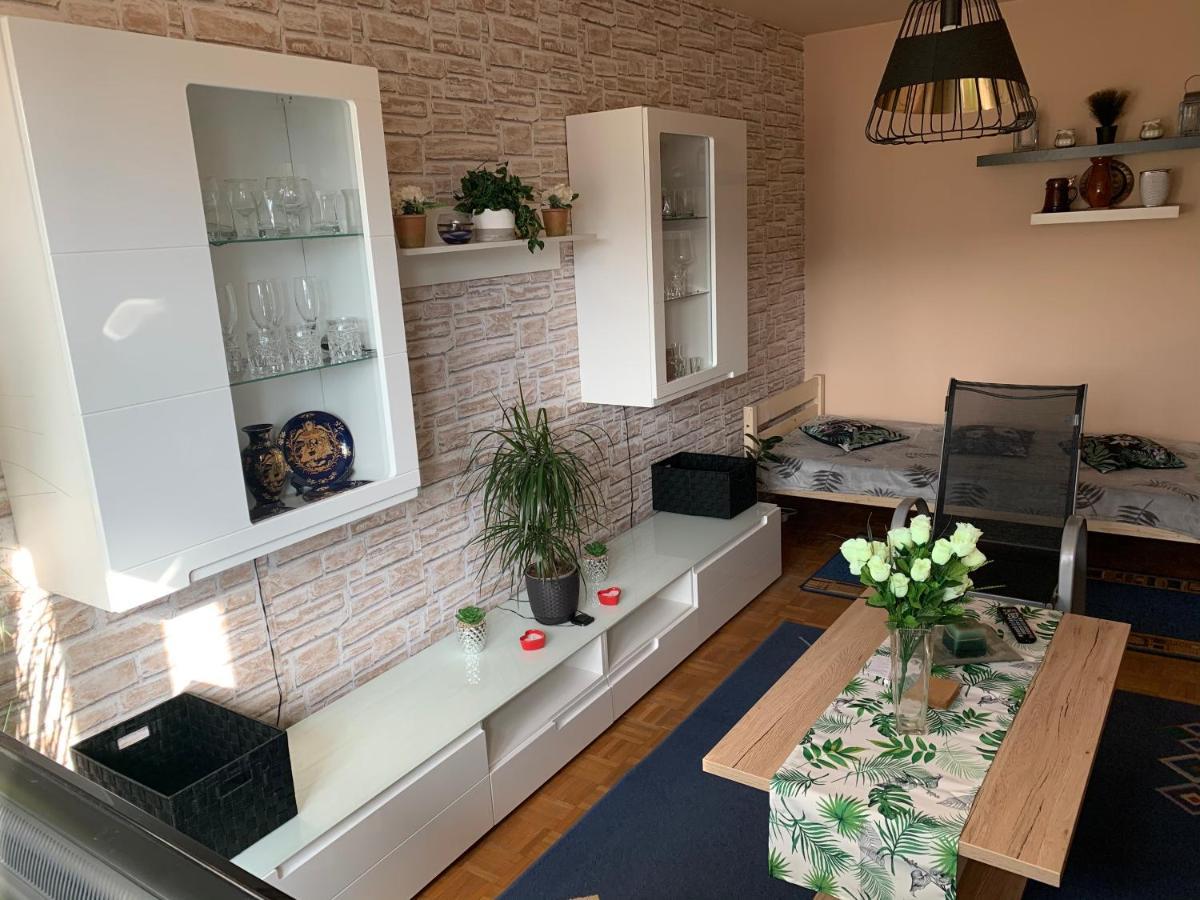 Apartment Simon Budapest Luaran gambar